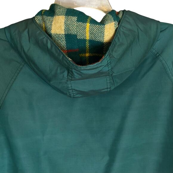 Vintage Woolrich Green Parka Jacket Sz M Plaid Wool Lined Hooded USA Made Coat - Picture 9 of 10